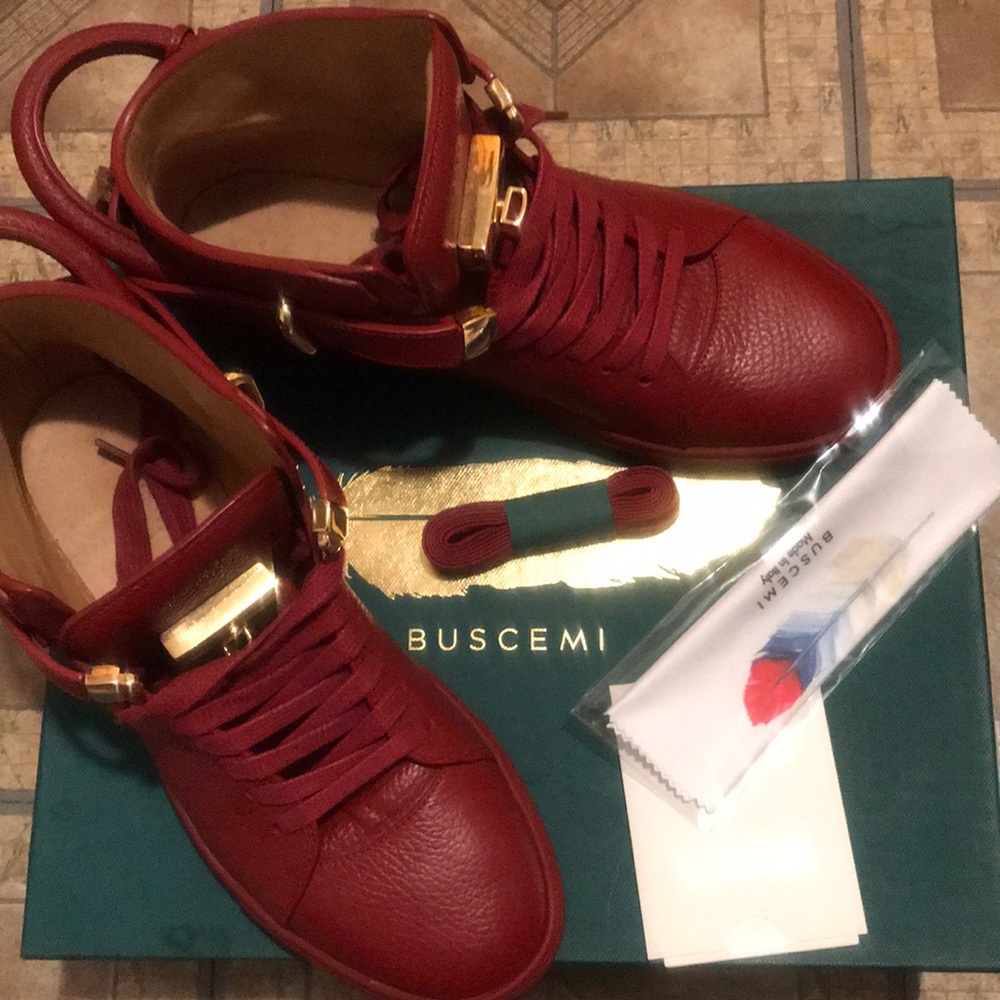 Lovely Buscemi for sale (Men)